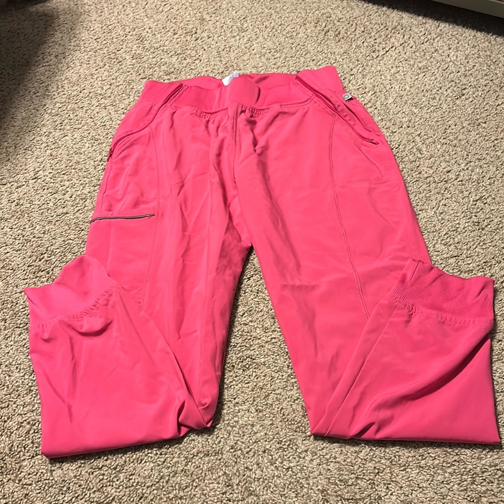 Cherokee infinity joggers in carmine Pink